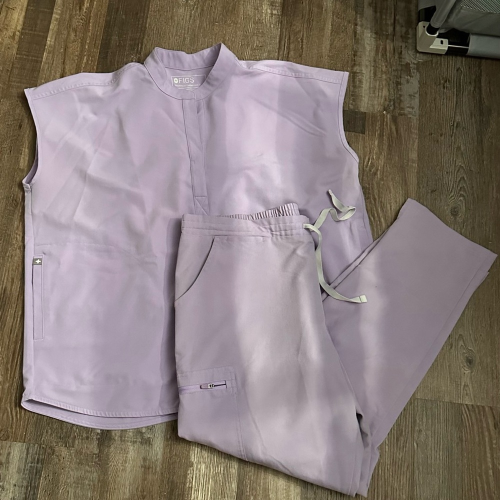 Lavender Figs Scrub Set